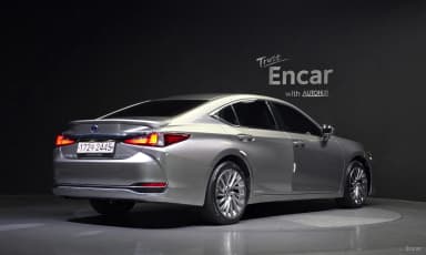 ES300h 7th Generation