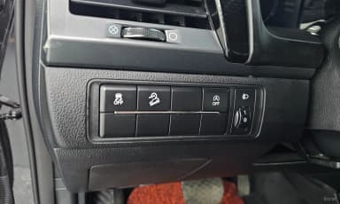 Rexton Sports Khan