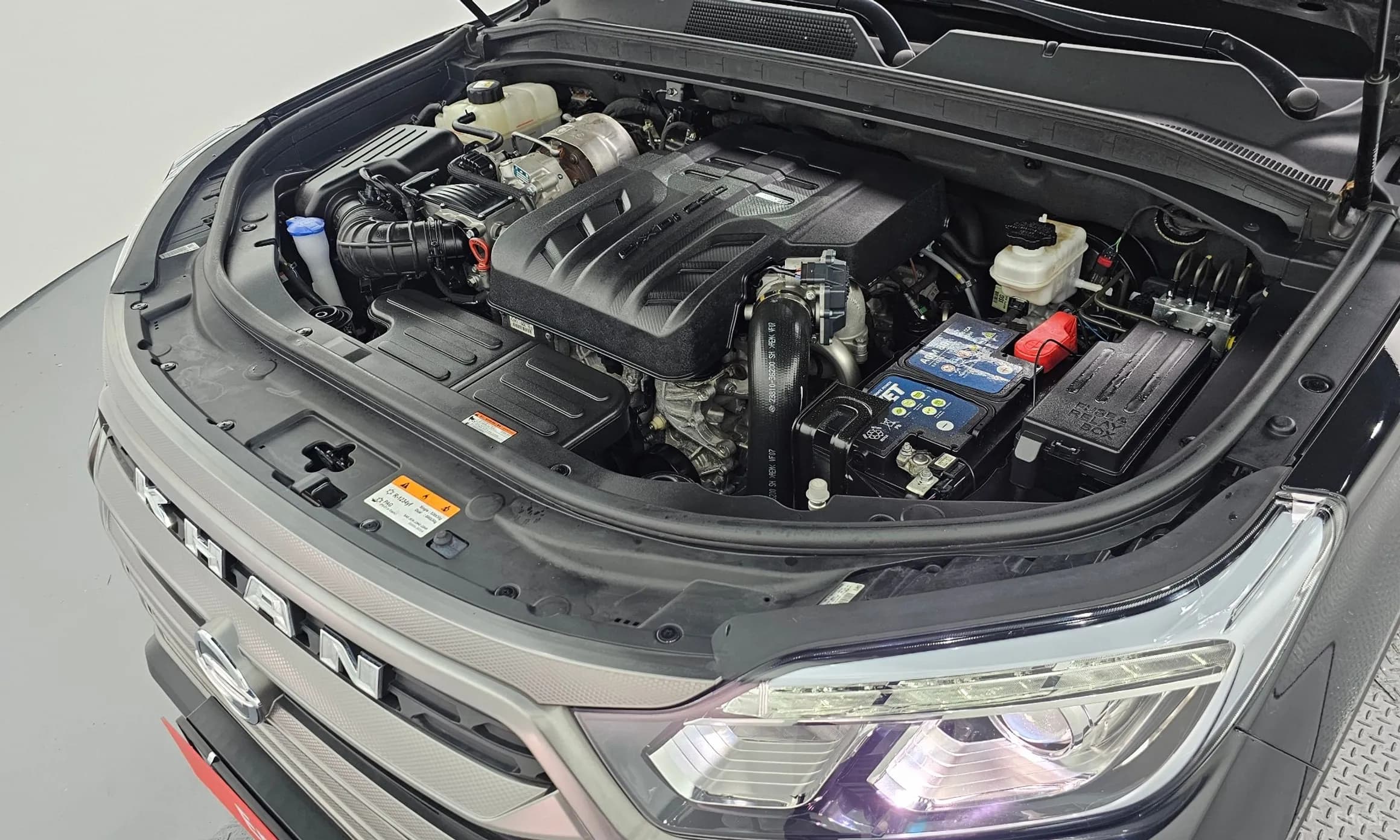 Rexton Sports Khan