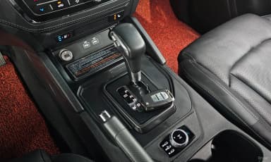 Rexton Sports Khan