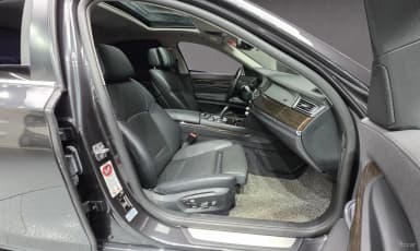 7 Series (F01)