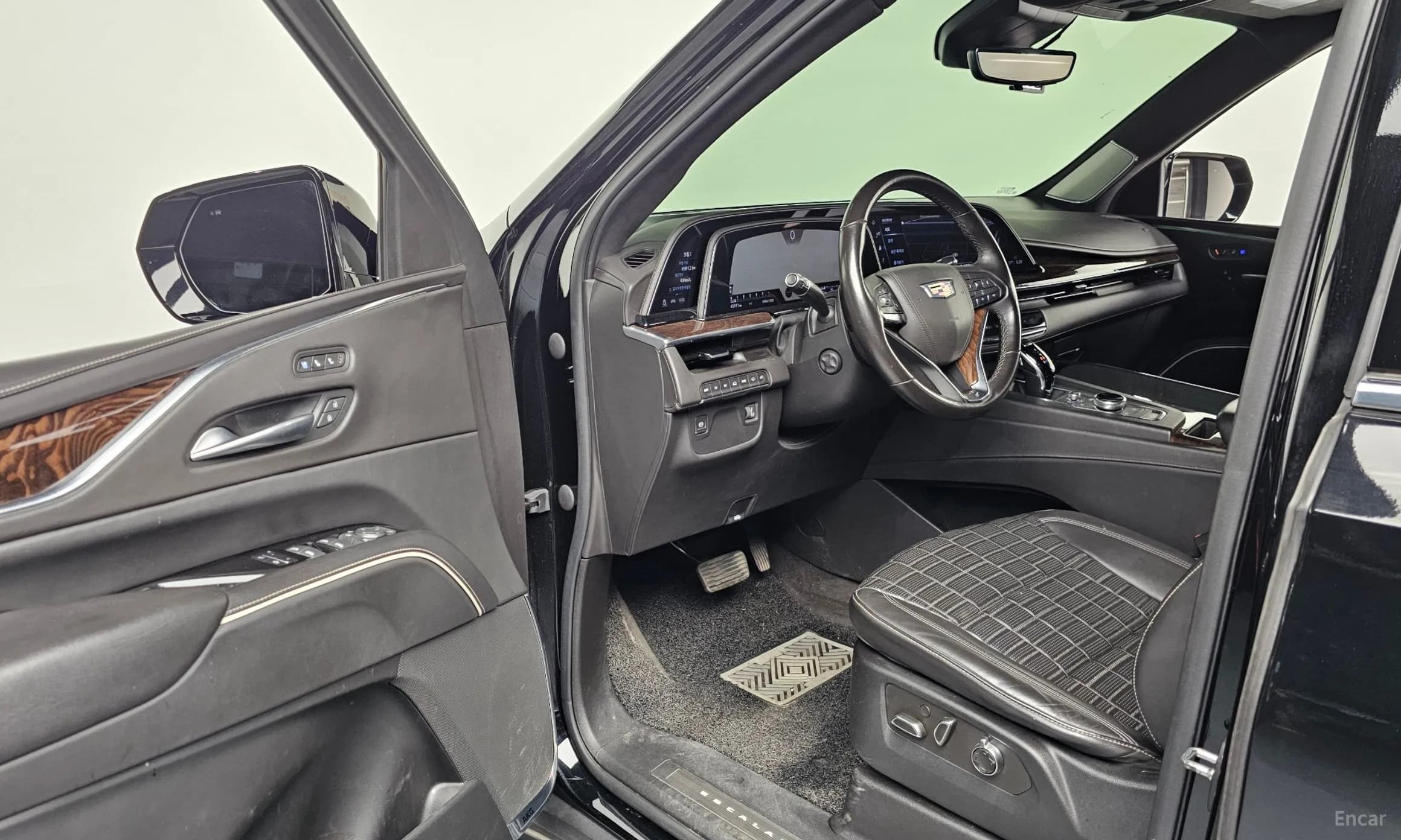 Escalade 5th Generation