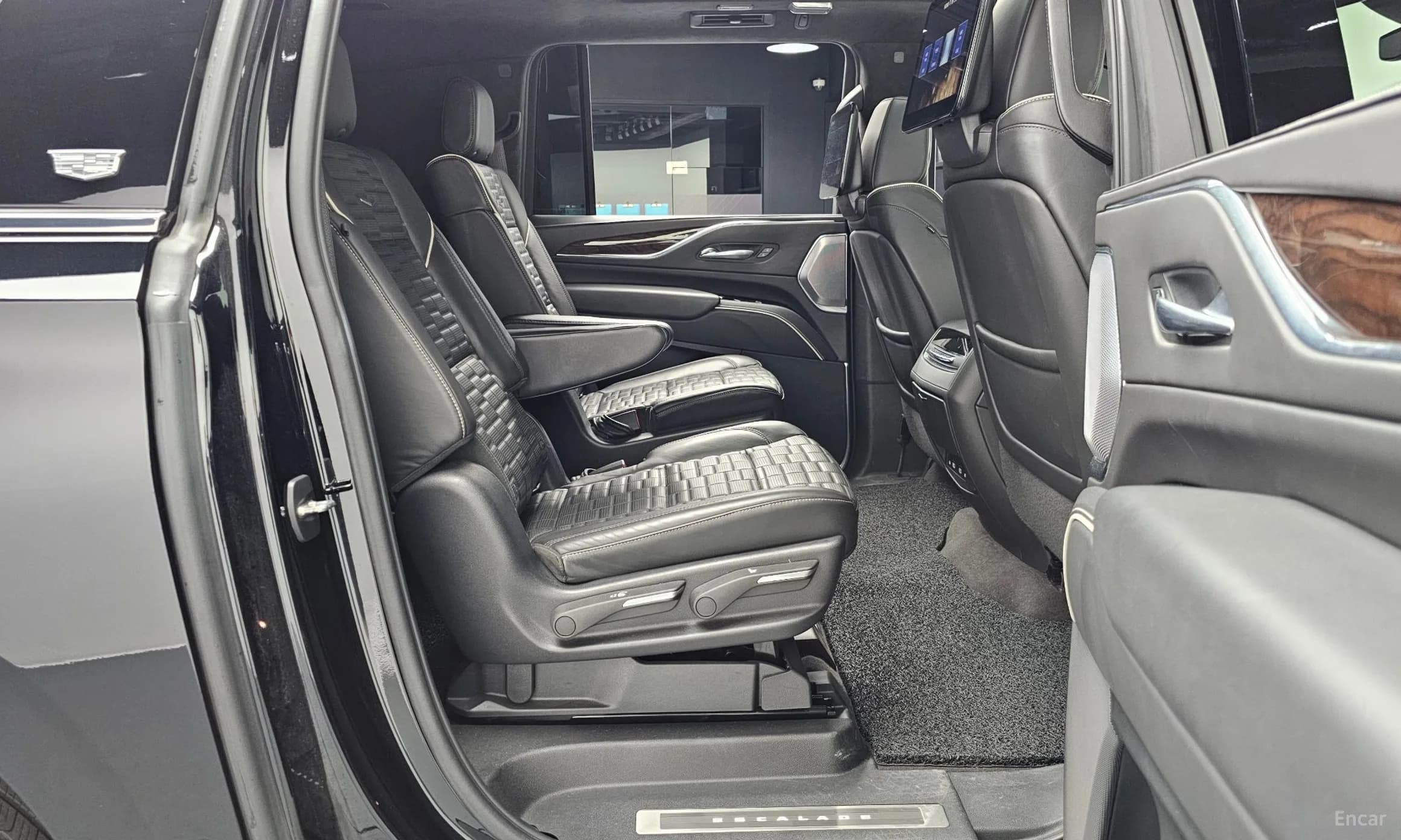 Escalade 5th Generation