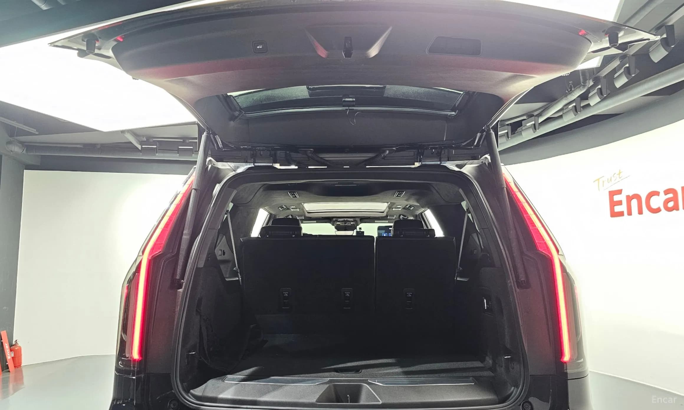 Escalade 5th Generation