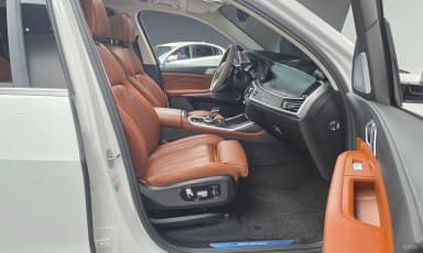 X7 (G07)