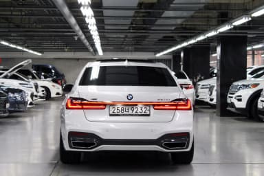 7 Series (G11)