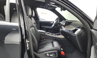 X7 (G07)