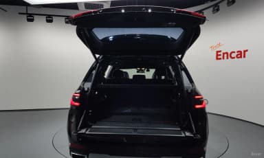 X7 (G07)