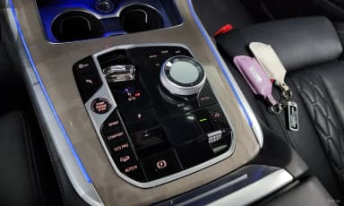 X7 (G07)