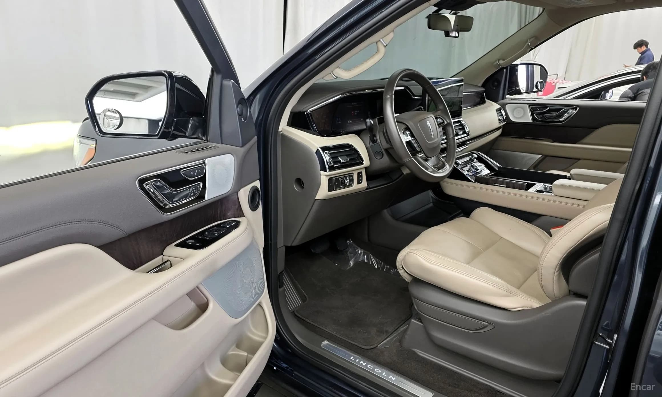 Navigator 4th generation