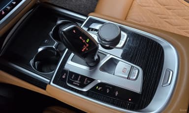 7 Series (G11)