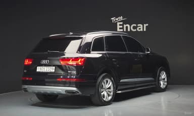 Q7 (4M)