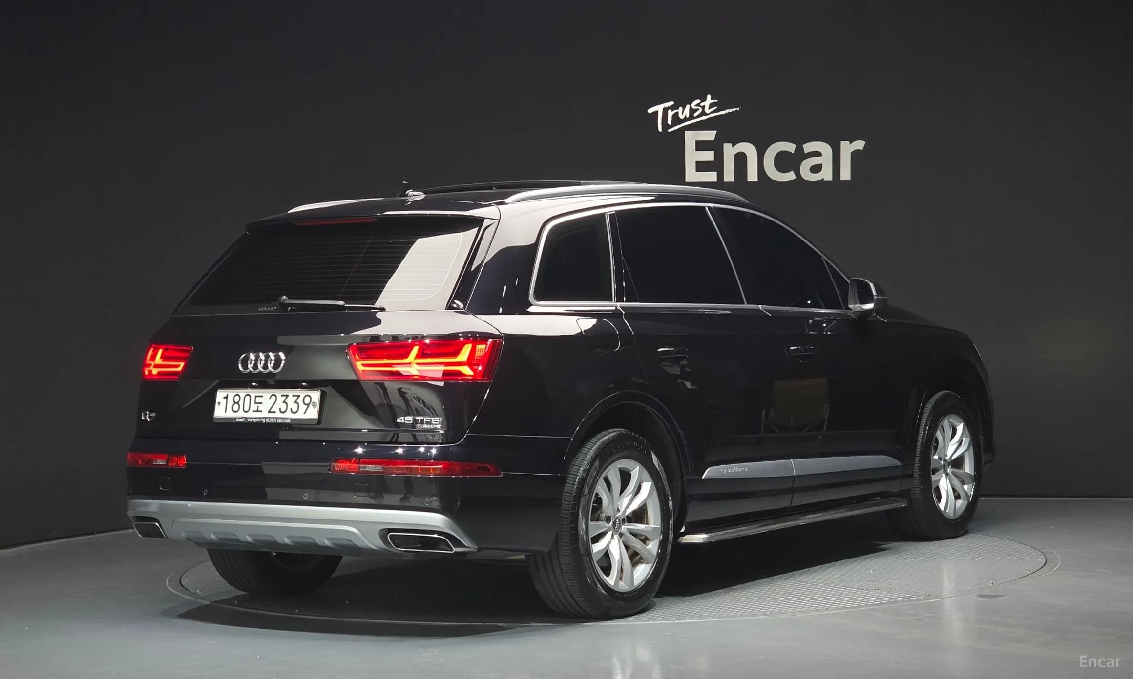 Q7 (4M)