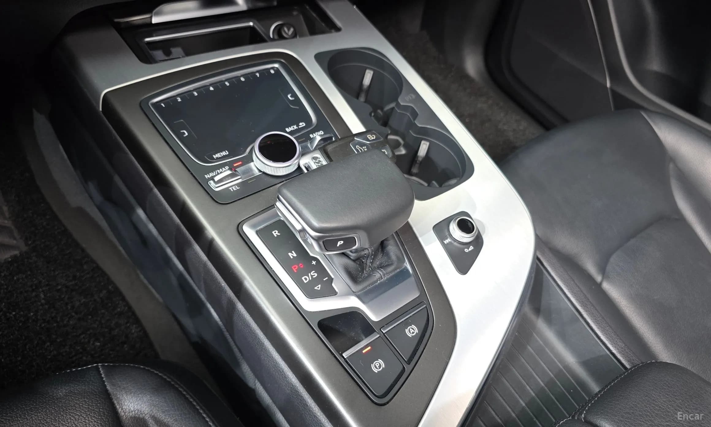 Q7 (4M)