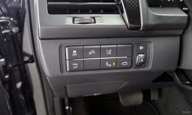 Rexton Sports Khan