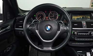 X6 (E71)