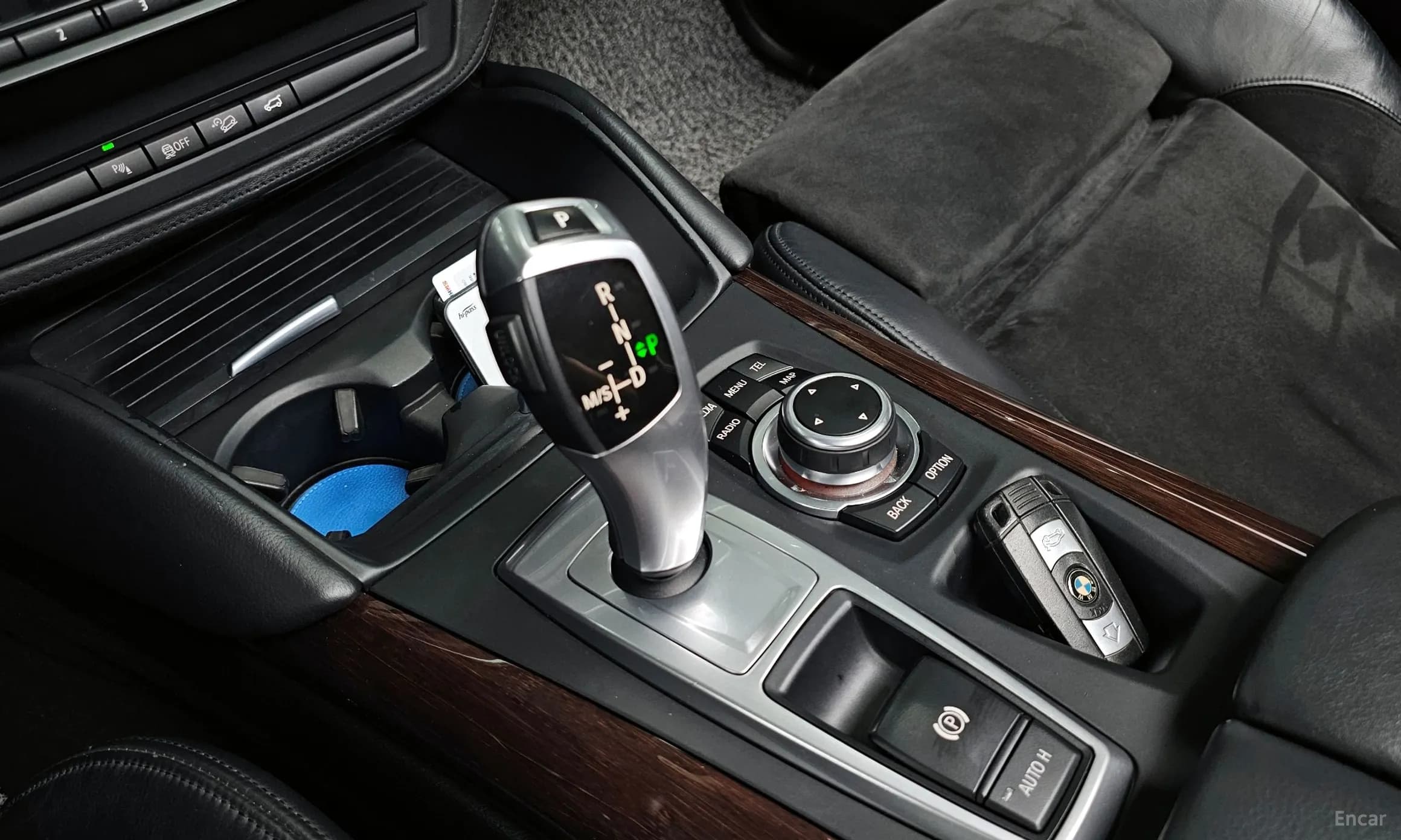 X6 (E71)