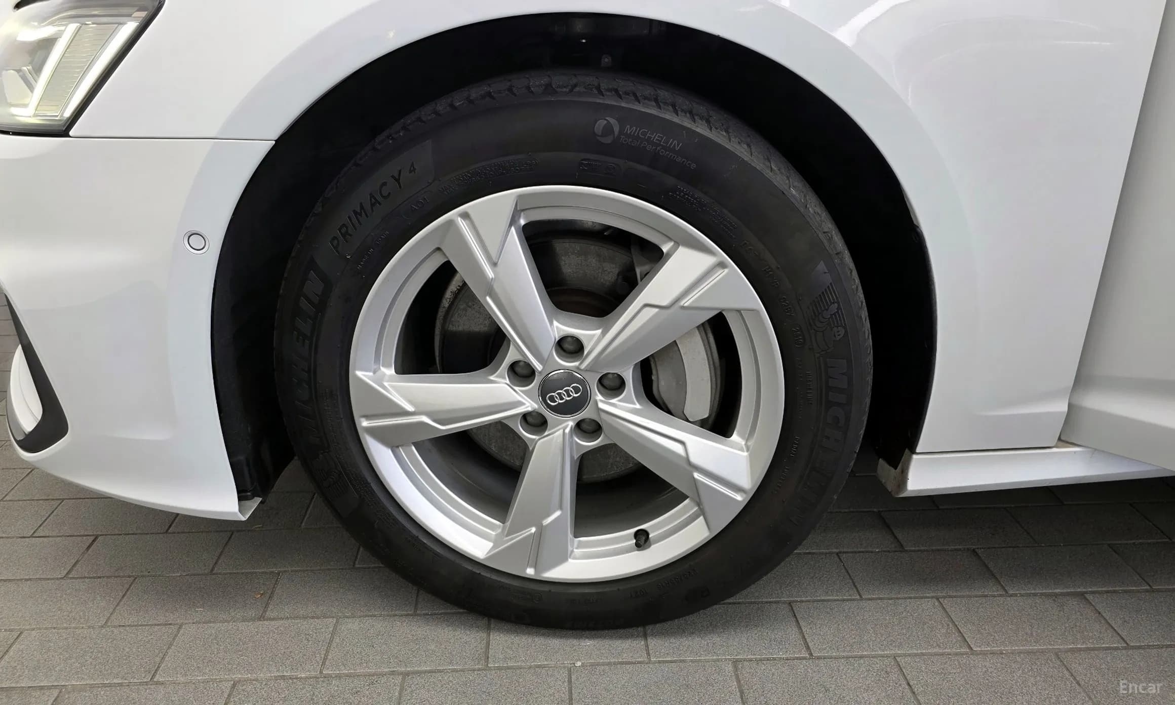A6 (C8)