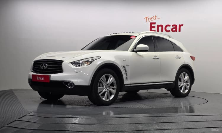 QX70