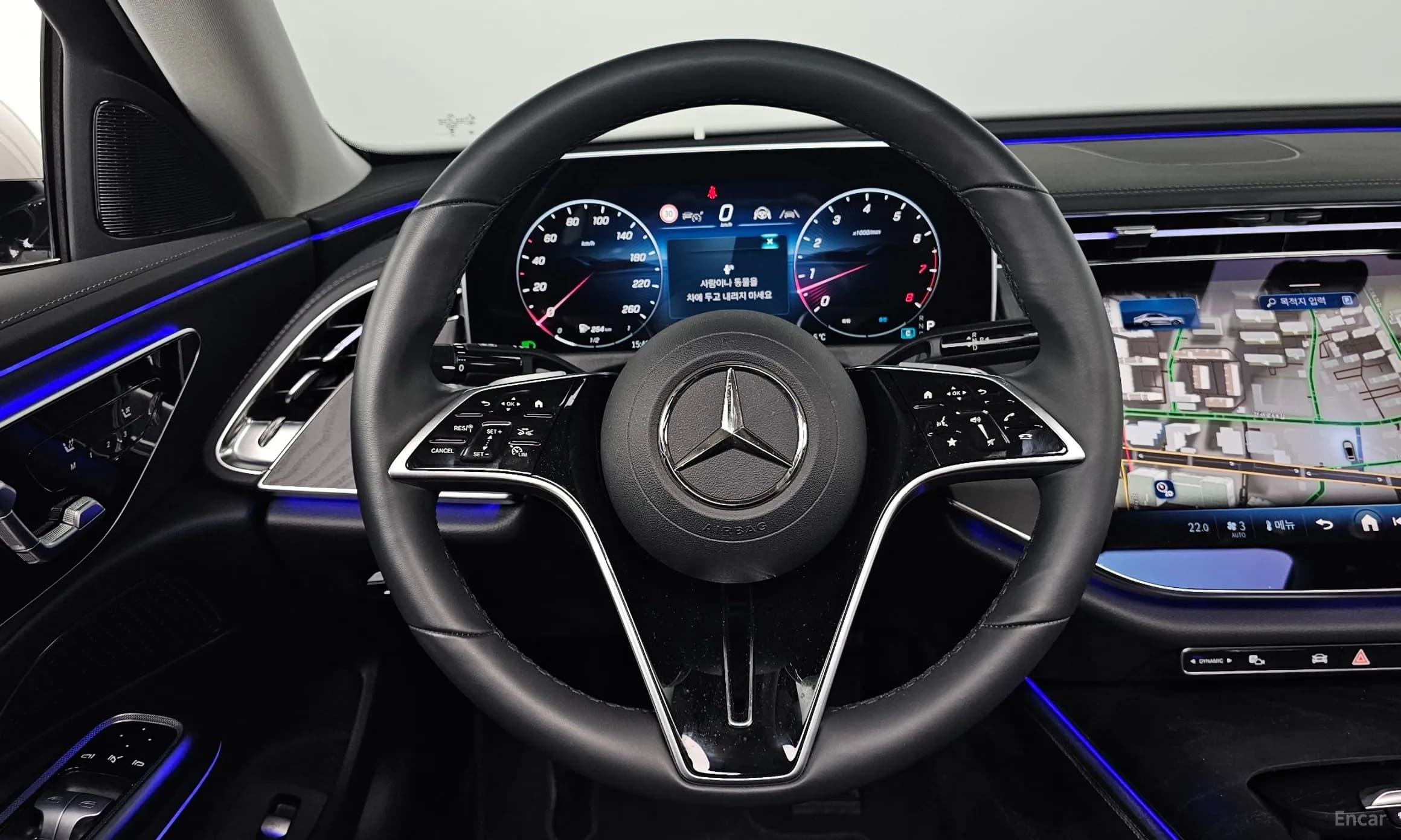 E-Class W214