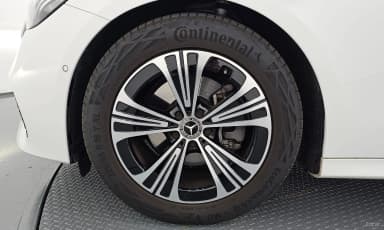 E-Class W214