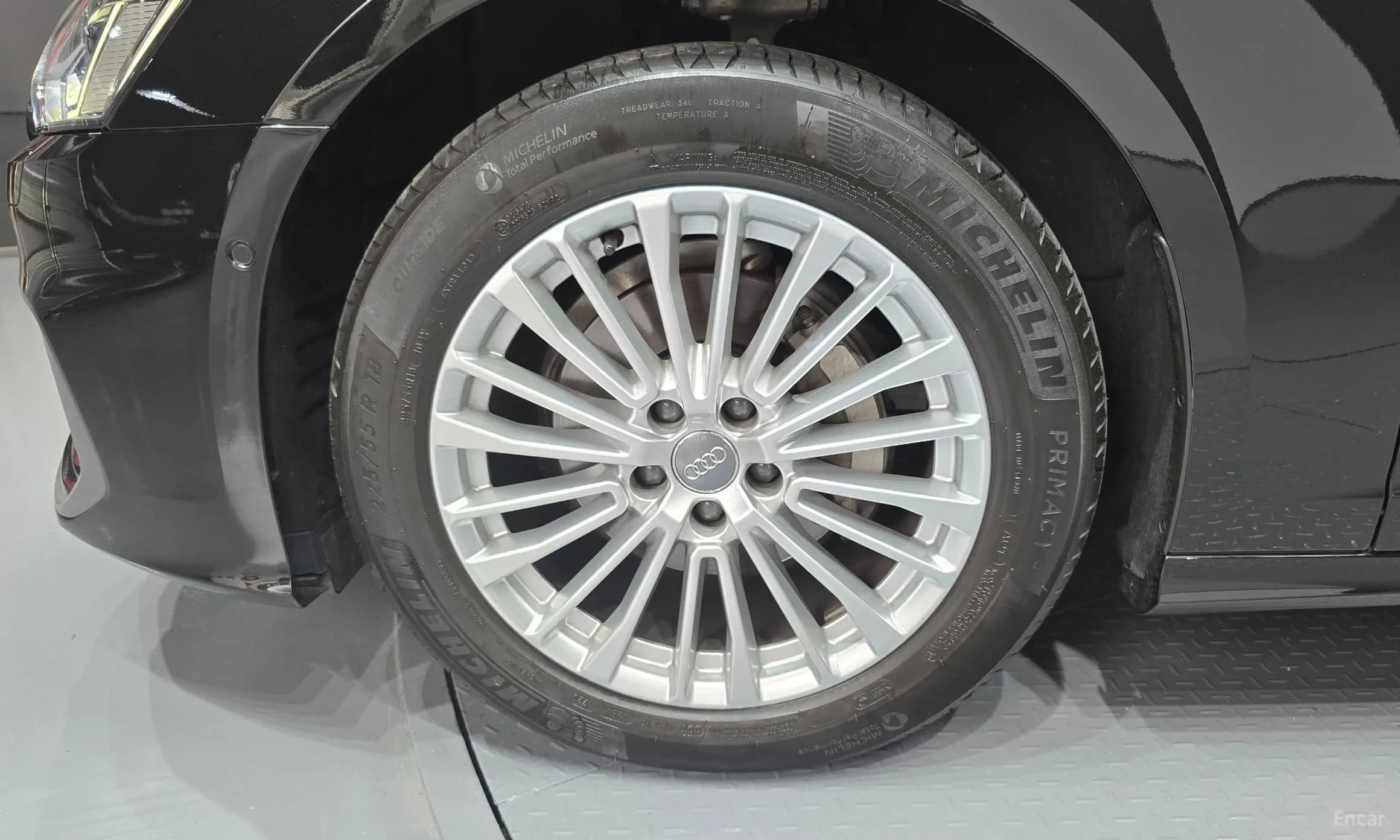 A6 (C8)