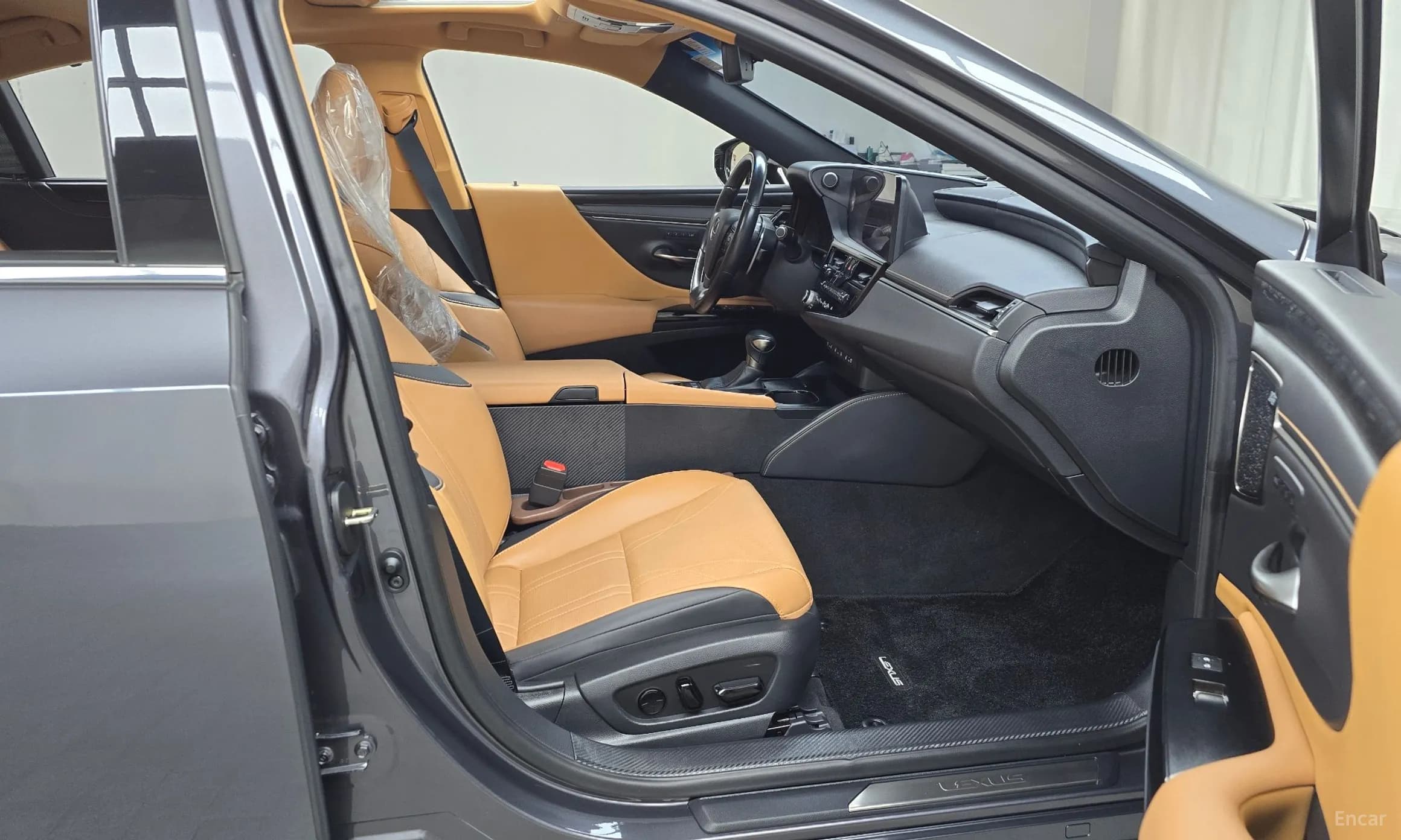 ES300h 7th Generation