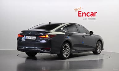 ES300h 7th Generation