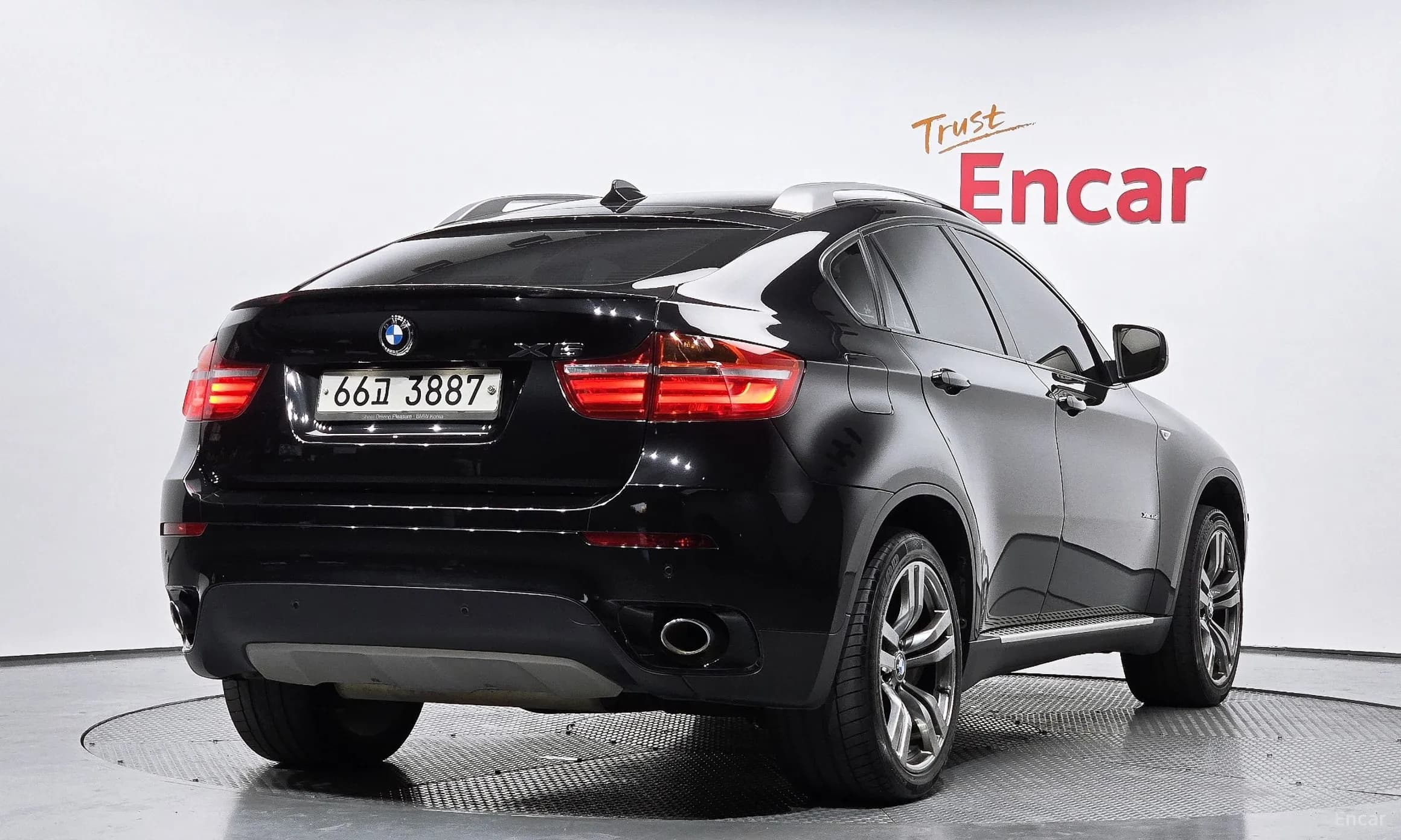 X6 (E71)