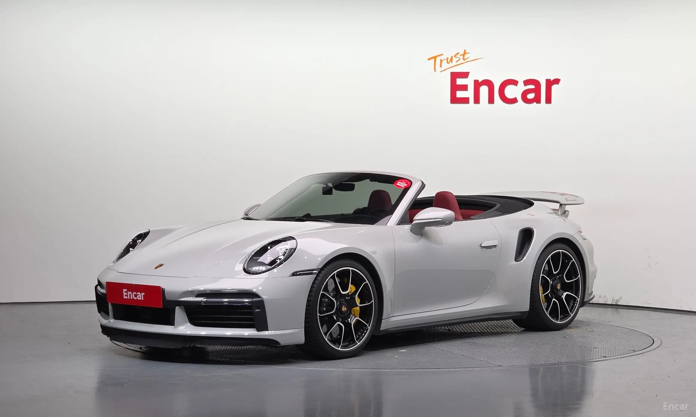 911 (992)