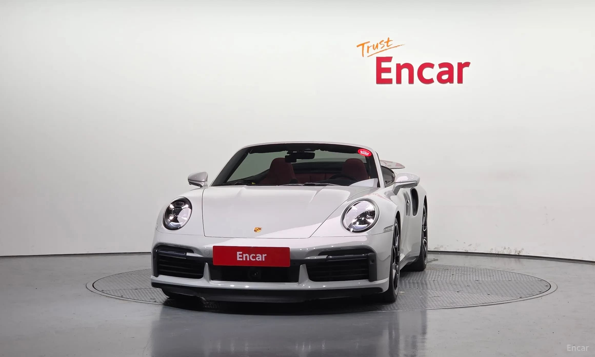 911 (992)