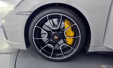 911 (992)