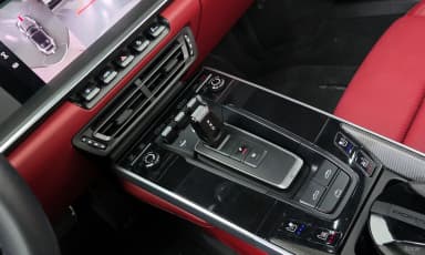 911 (992)