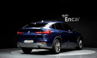 X4 (G02)