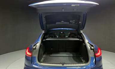 X4 (G02)