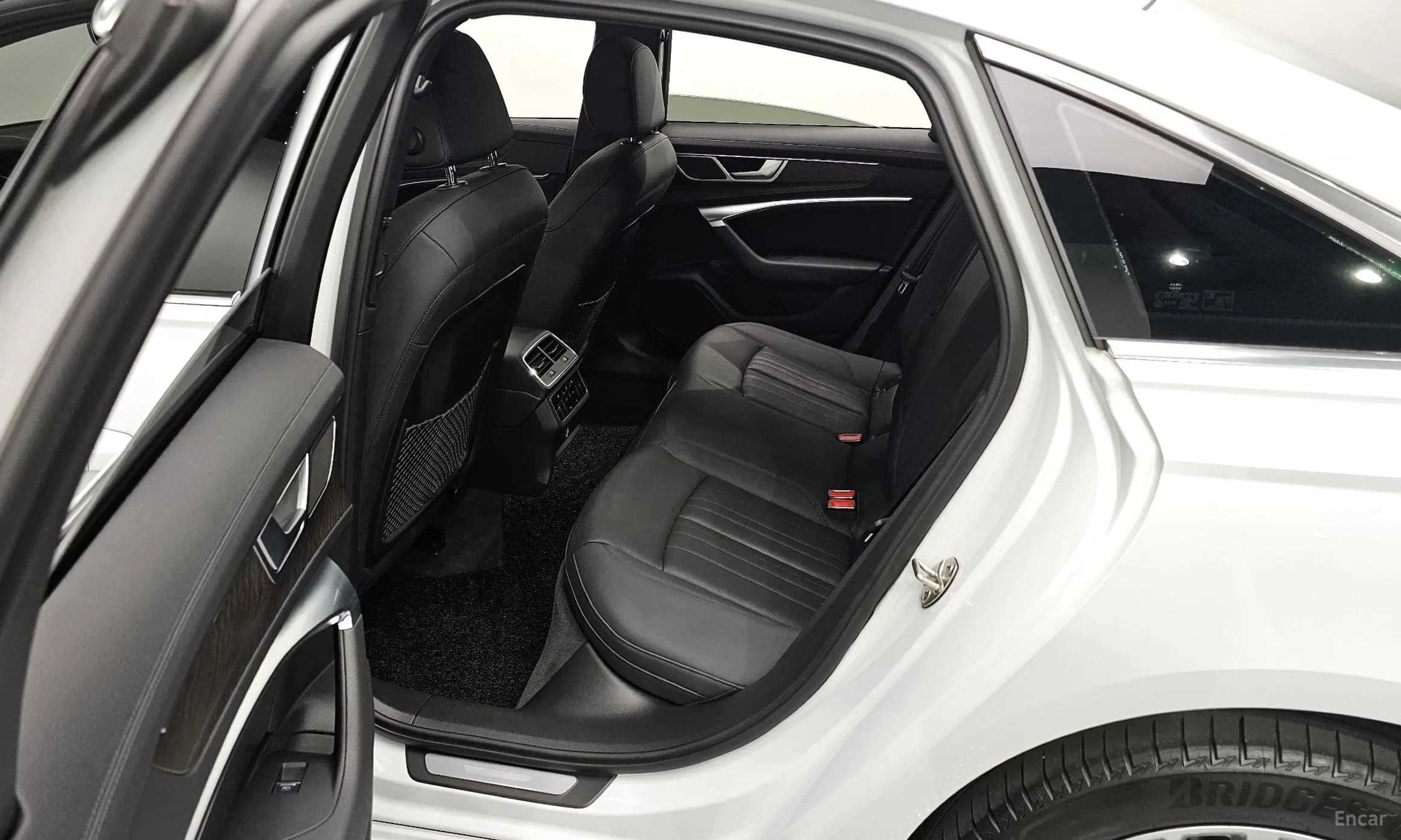 A6 (C8)