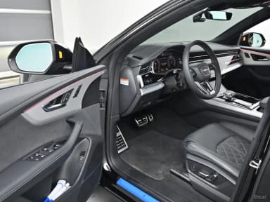 Q8 (4M)