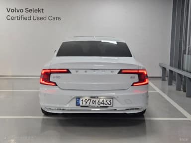 S90