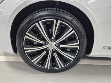 S90