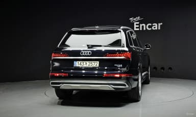 Q7 (4M)
