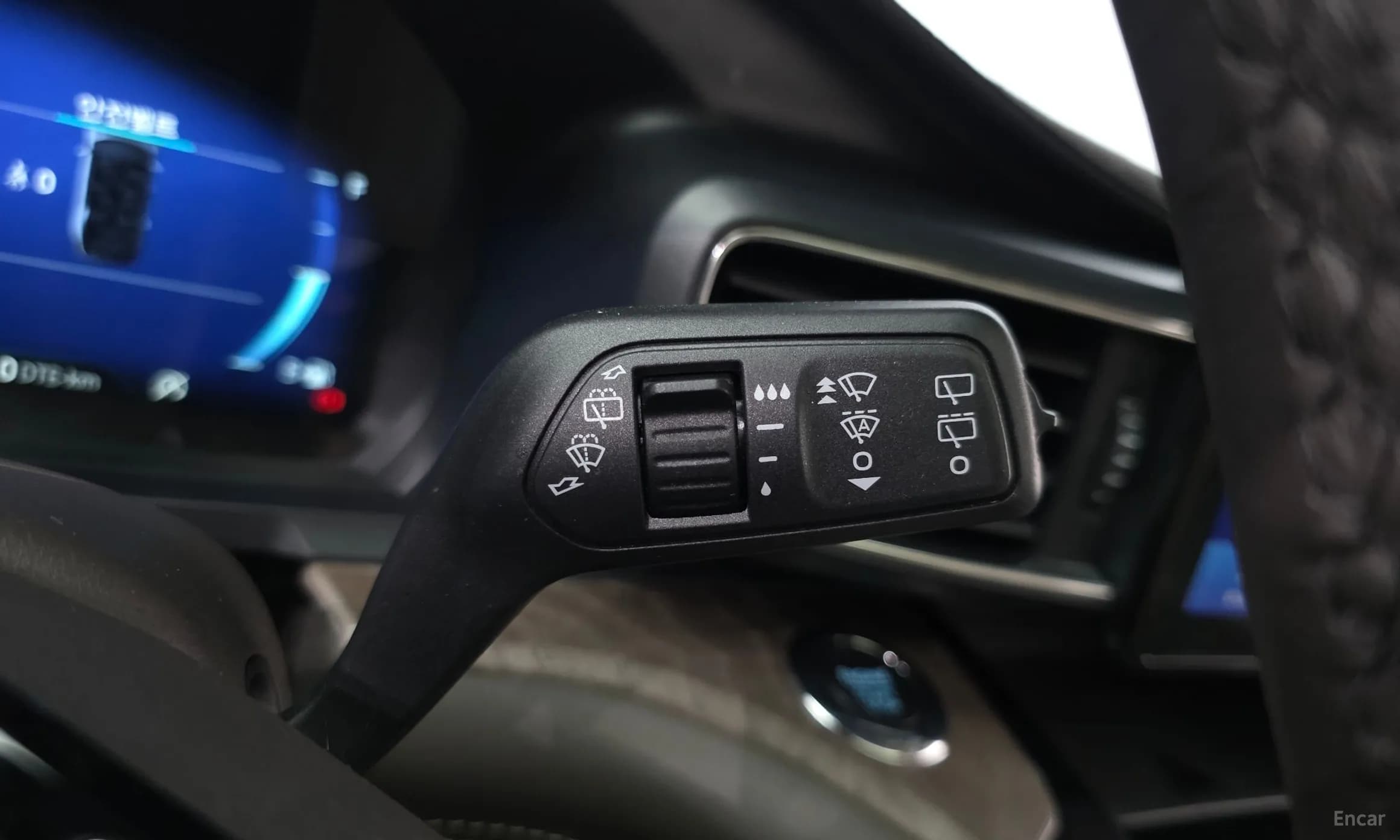 Explorer 6th Generation