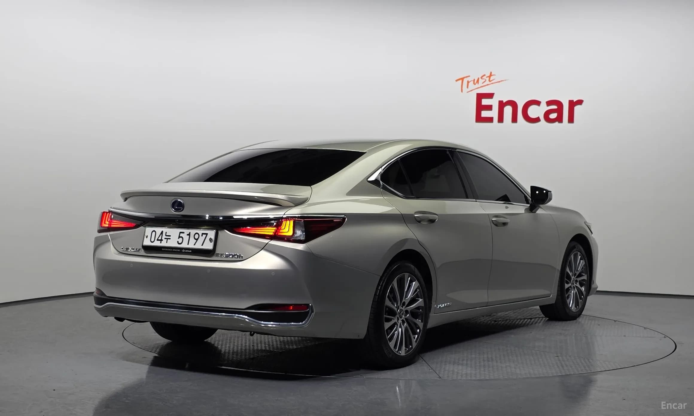 ES300h 7th Generation