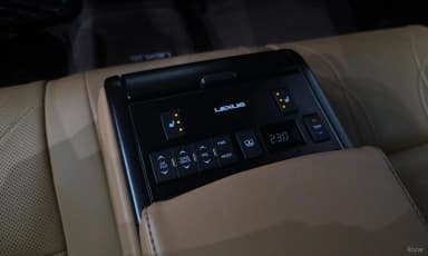 ES300h 7th Generation