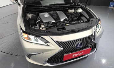 ES300h 7th Generation