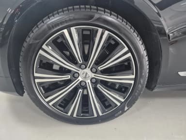 S90