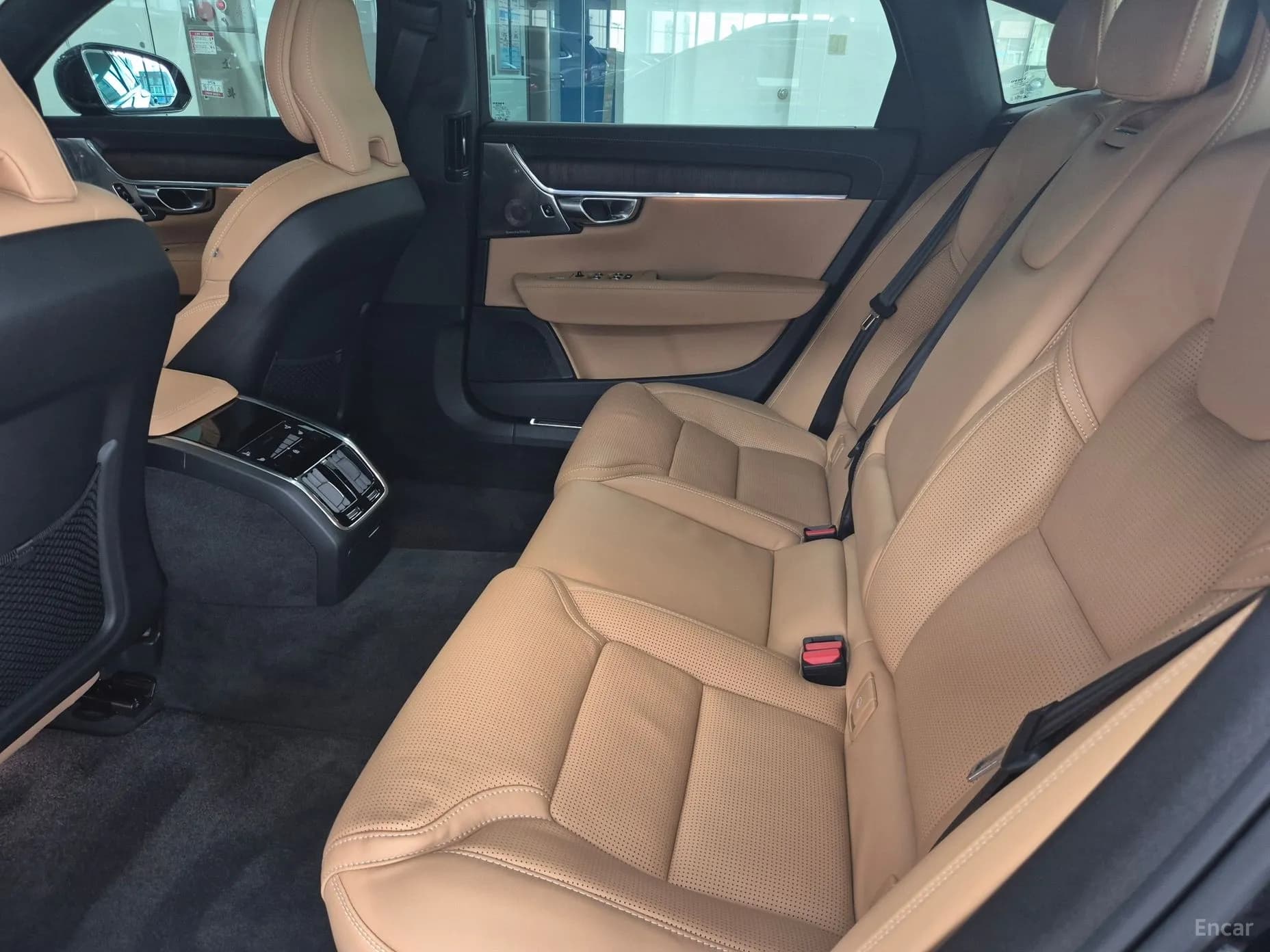 S90