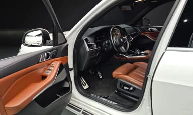 X7 (G07)