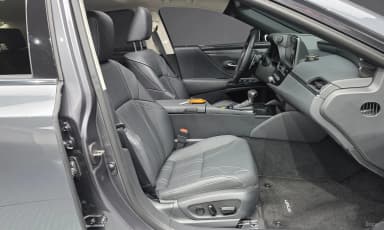 ES300h 7th Generation