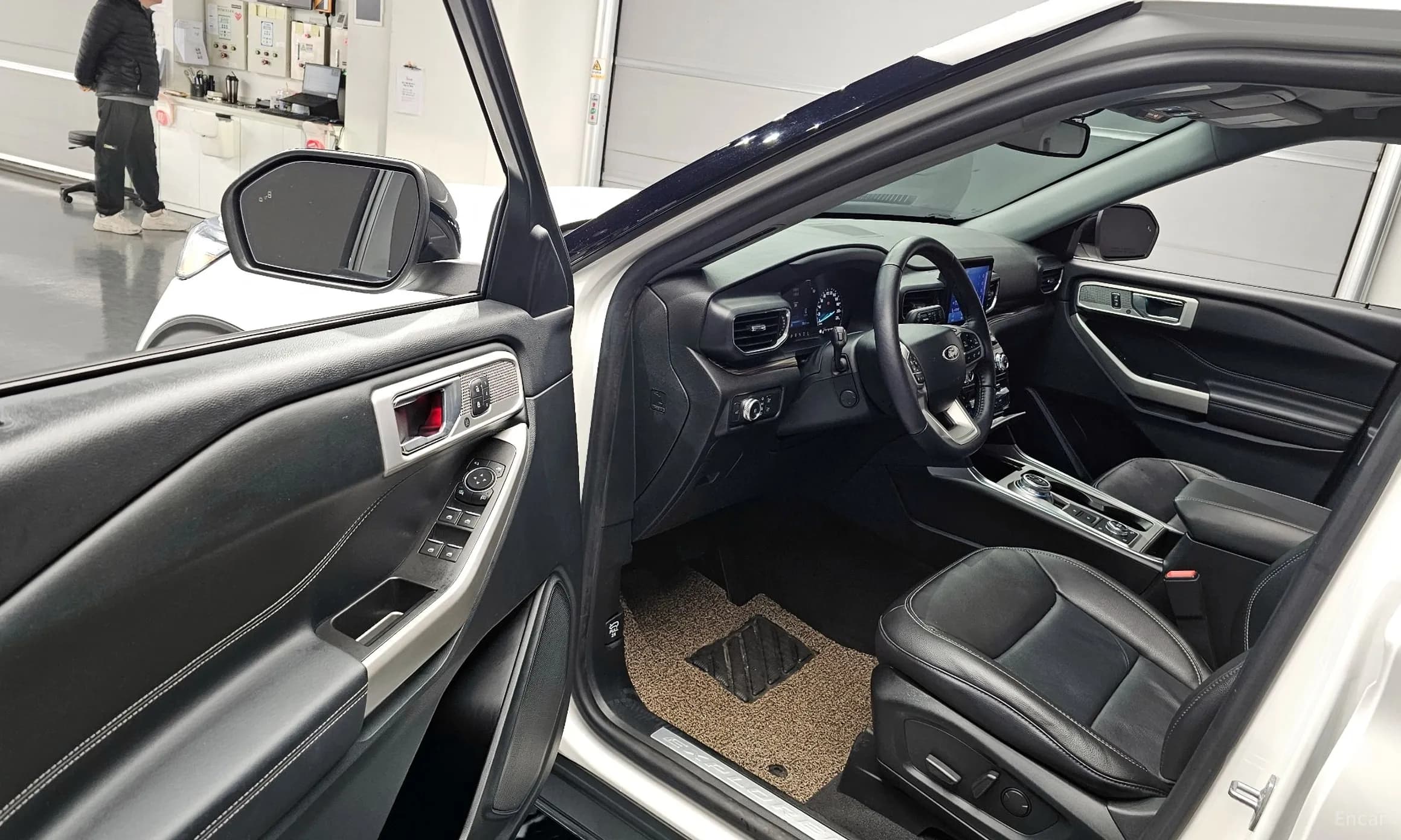 Explorer 6th Generation