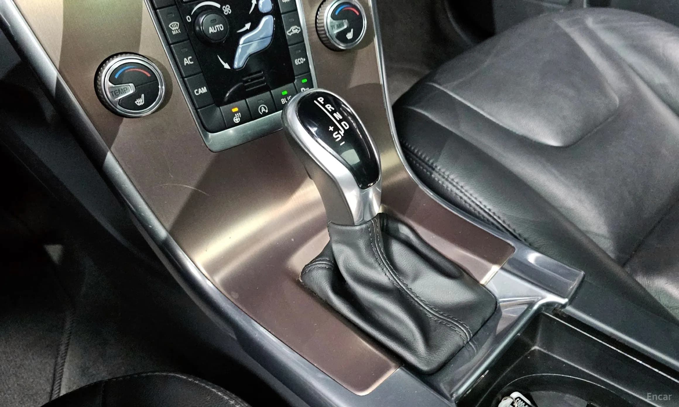 XC60